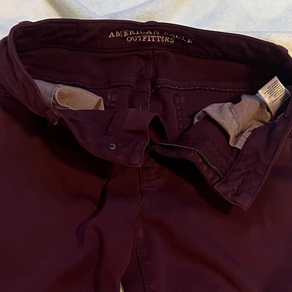 American Eagle High Rise Jegging Burgundy Solid Dark Red Stretchy Pockets Size 8 - Picture 7 of 8